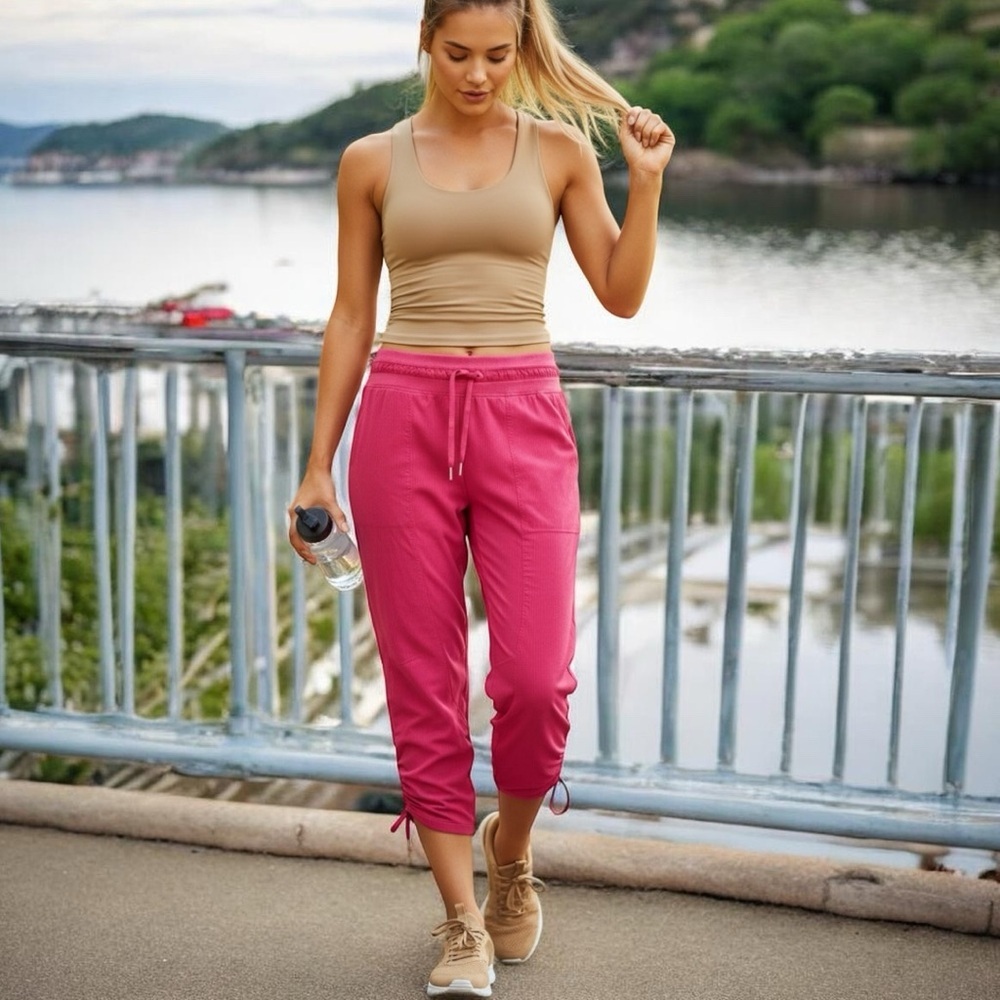 Lululemon Dance Studio Cropped Pants Raspberry Coulis Size 8 - Picture 4 of 5